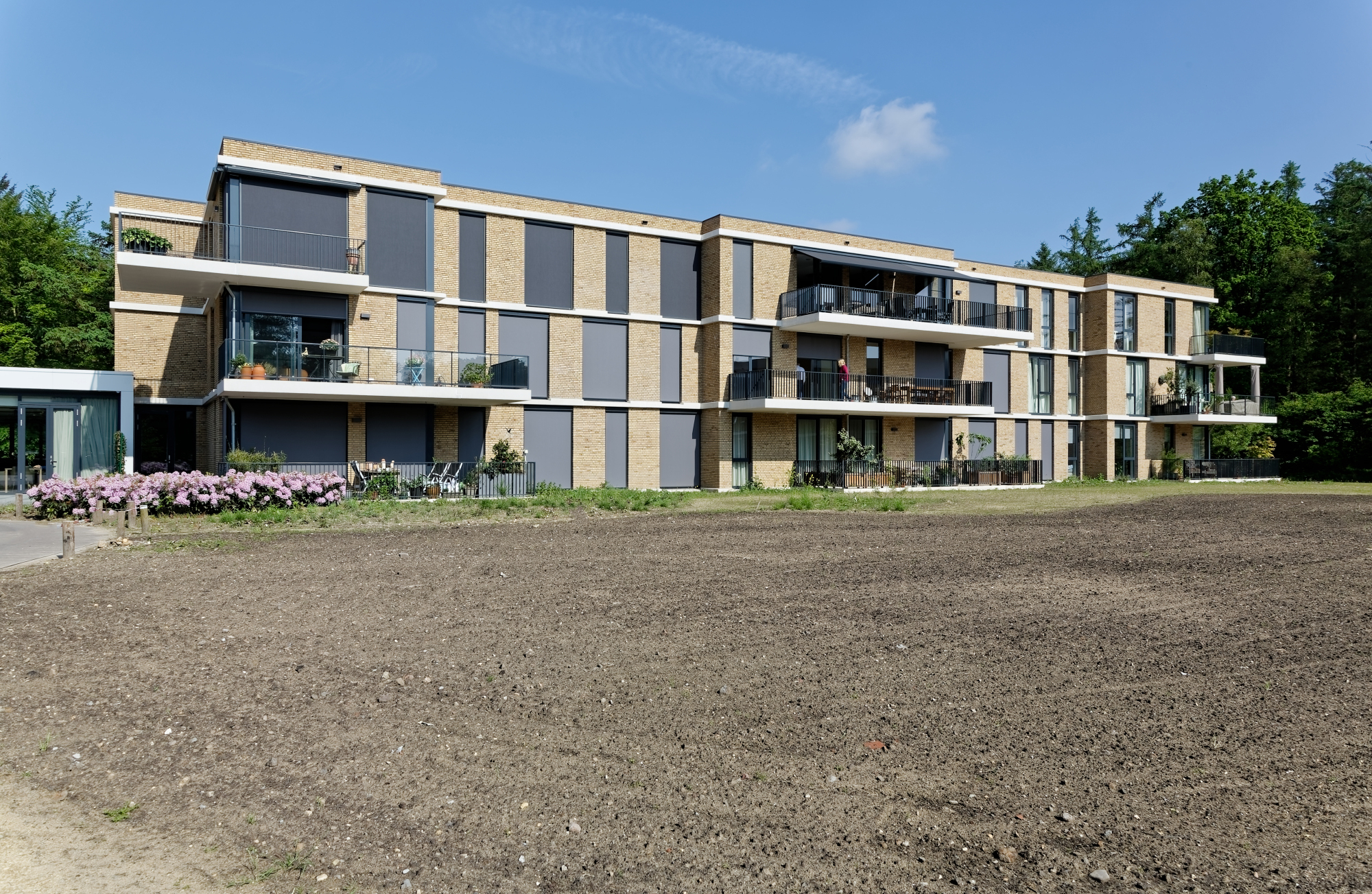 Zijgevel van het appartementencomplex in Doorn